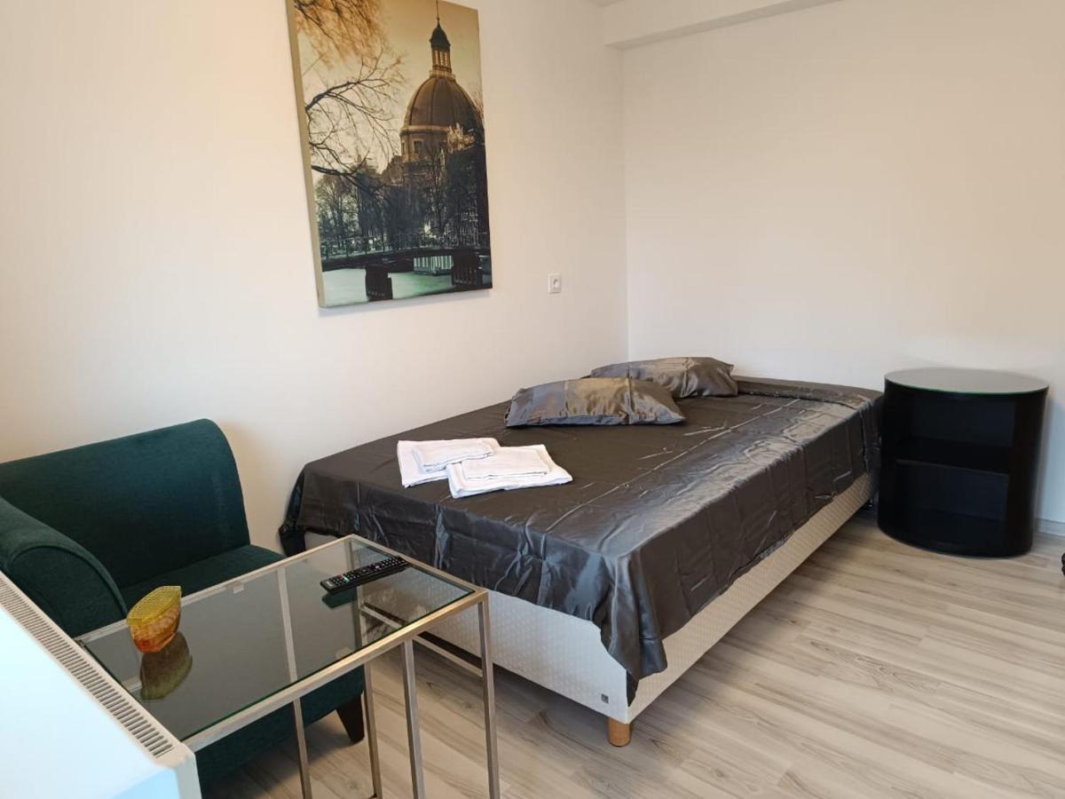 Viv Rosetti Hotel Iasi Ngoại thất bức ảnh